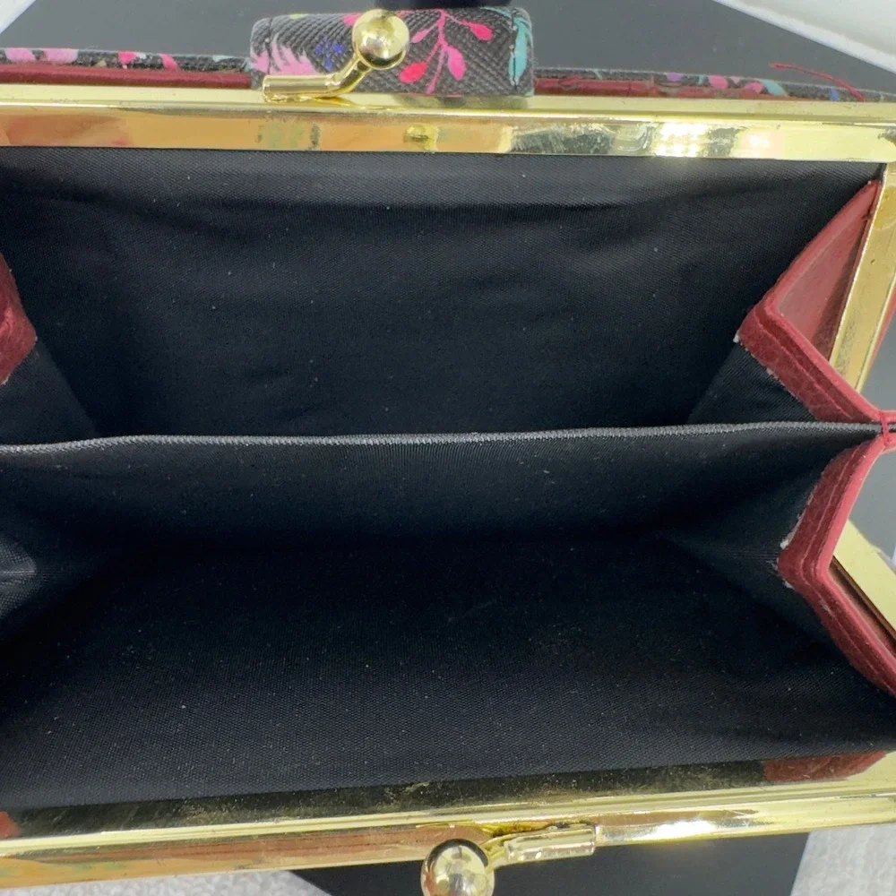 Vintage Buxton Floral Bifold Wallet Kiss Lock Coin Pouch Burgundy Interior Black